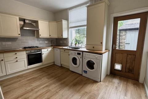 2 bedroom terraced house to rent, Kershaw Street, Glossop, Derbyshire