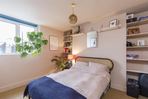 2 bedroom flat for sale, Brunswick Terrace, Hove