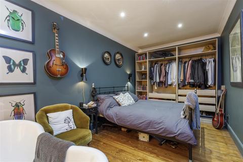 2 bedroom flat for sale, Brunswick Terrace, Hove
