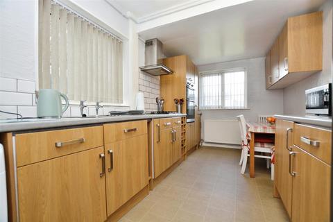 3 bedroom semi-detached house for sale, Whitfield Road, Scunthorpe