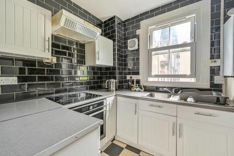 1 bedroom flat to rent, Tower Terrace, London