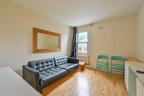 1 bedroom flat to rent, Tower Terrace, London