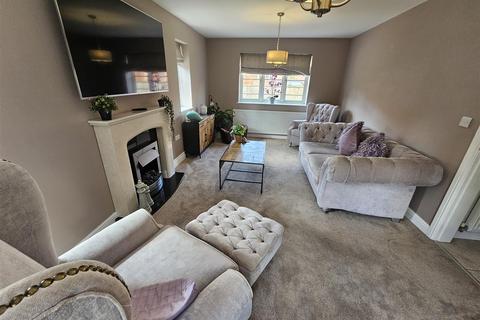 3 bedroom semi-detached house for sale, Chestnut Court, Normanton On Trent NG23