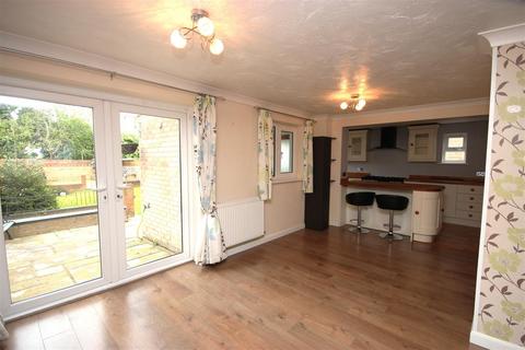 4 bedroom detached house to rent, Arkwright Road, Irchester NN29