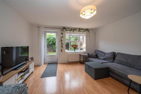 2 bedroom end of terrace house for sale, Autumn Glades, Leverstock Green, Hertfordshire, HP3 8UB