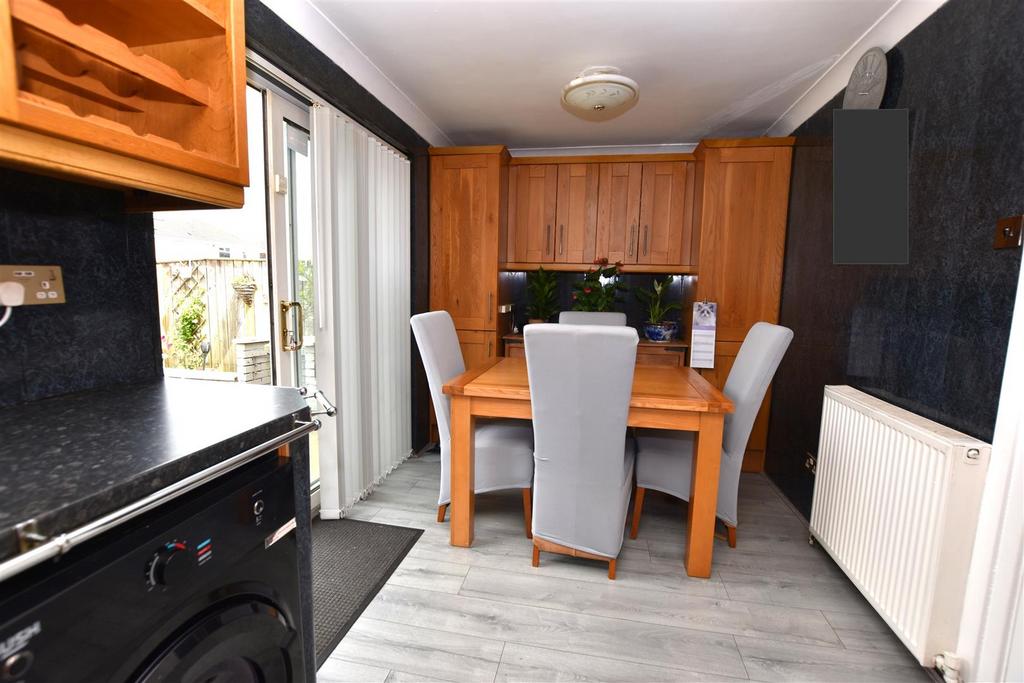 Kitchen Dining Area.jpg