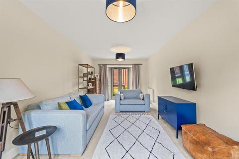 34 Becketts Field, Southwell, NG25 0RY