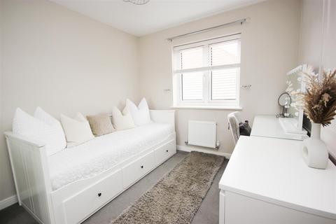 3 bedroom end of terrace house for sale, Lamport Way, Wellingborough NN8