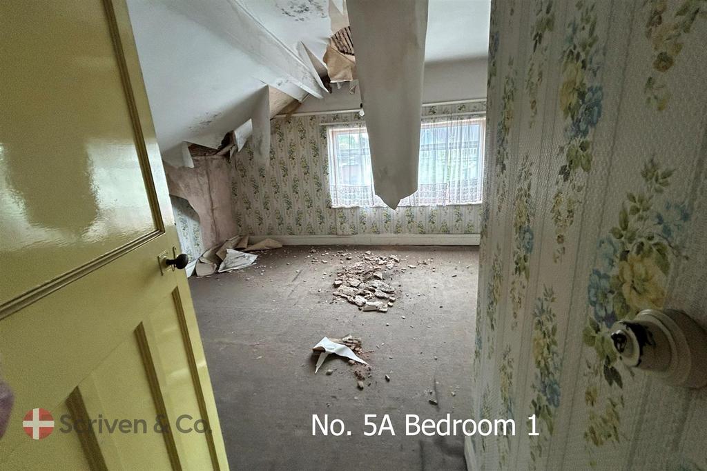 5 A bed 1 a.jpg