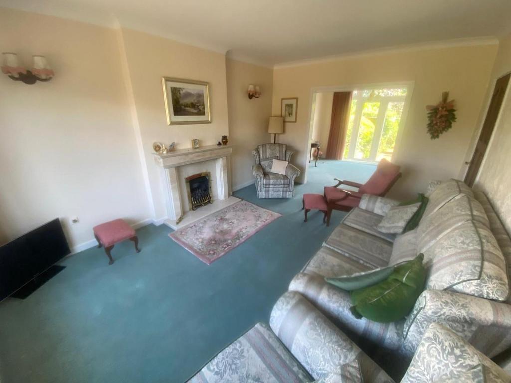 Morven lounge 2.jpg
