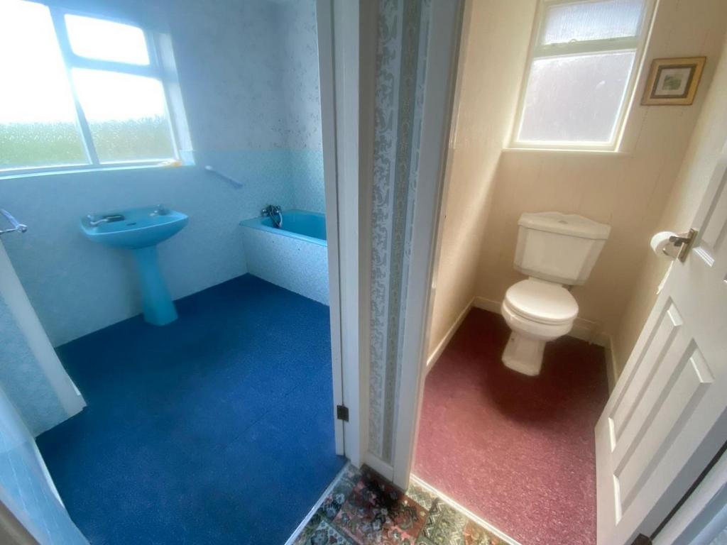 Morven bathroom.jpg