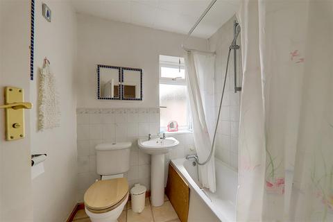 85 Sompting Road, Worthing, BN14 9EU
