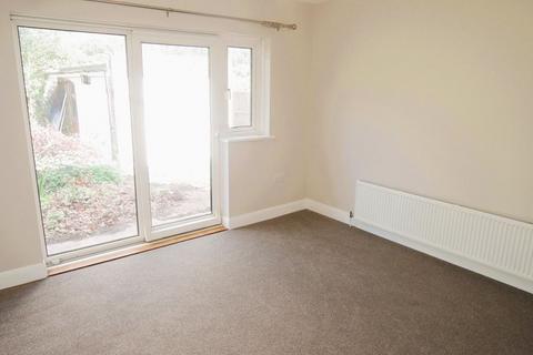 2 bedroom bungalow to rent, NORTH COLCHESTER