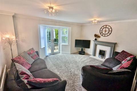 6 bedroom detached house to rent, Lullingstone Crescent, Ingleby Barwick, Stockton-On-Tees