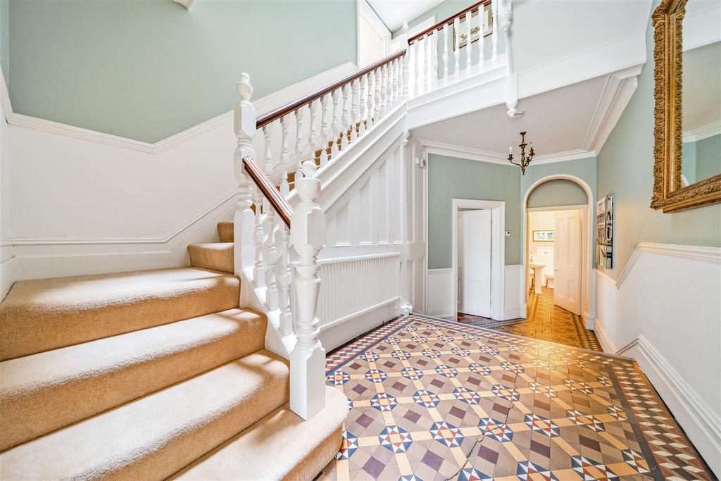 Entrance hall stairs h.jpg