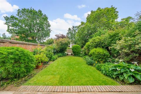 6 bedroom townhouse for sale, Waterloo Road, Bedford