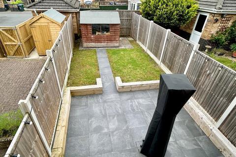 17 Beverley Way, Chippenham, SN14 0XS