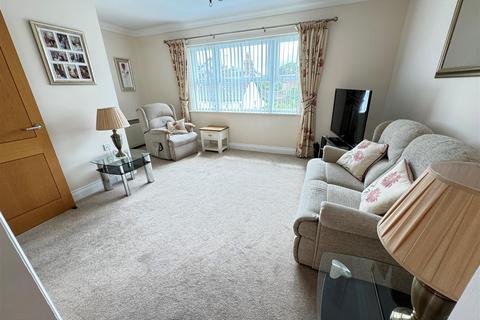 1 bedroom retirement property for sale, Crown Hill, Rayleigh