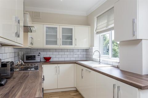 2 bedroom flat to rent, Sycamore Gardens, London, W6