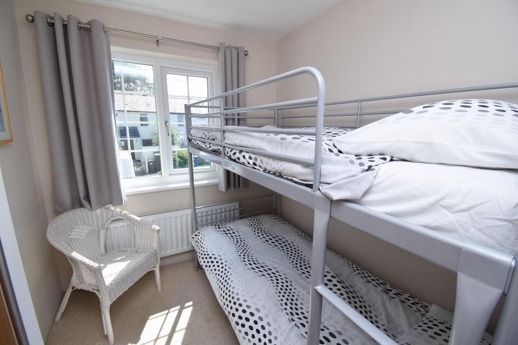 Bedroom 3.JPG
