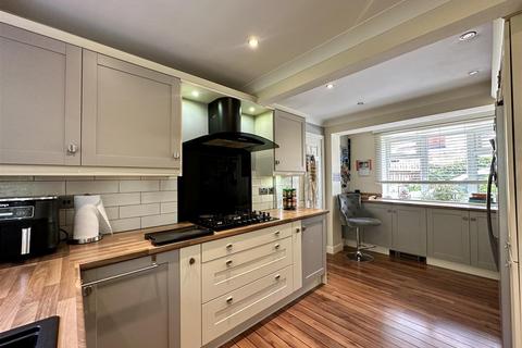 4 bedroom detached house for sale, 3 Sion Drive, Bicton Heath, Shrewsbury SY3 5DG