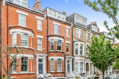 1 bedroom flat for sale, Denning Road, Hampstead Village, NW3