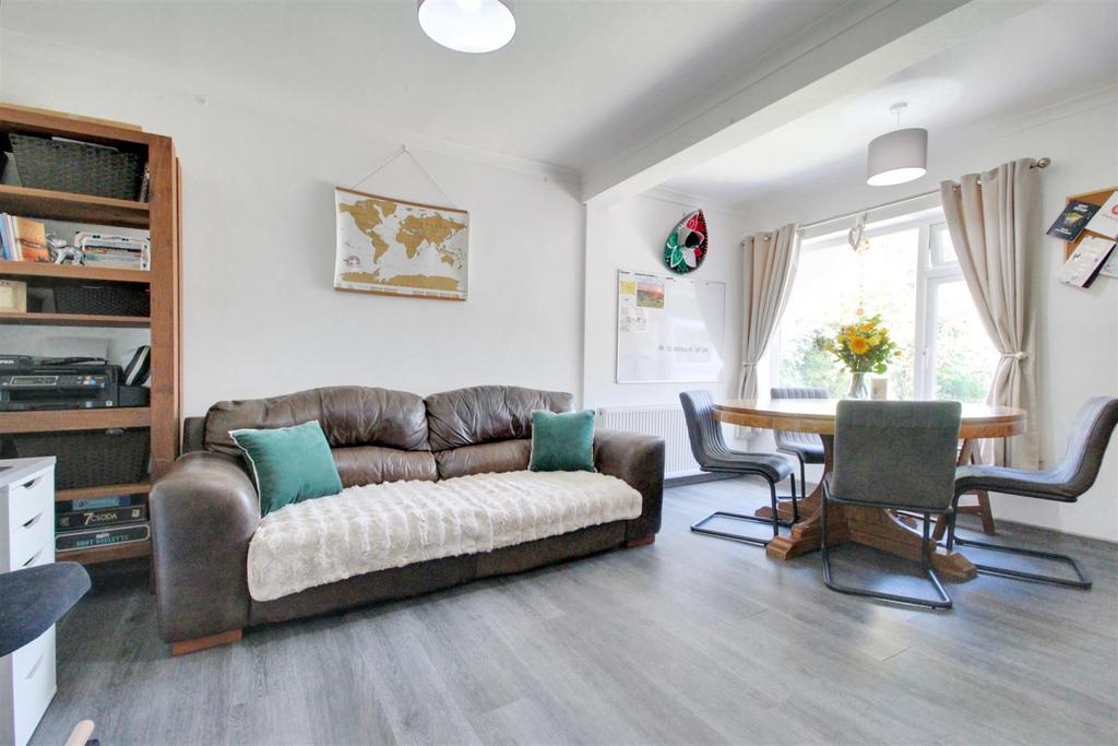 Upper Brighton Road, Lancing 3 bed detached bungalow for sale £450,000