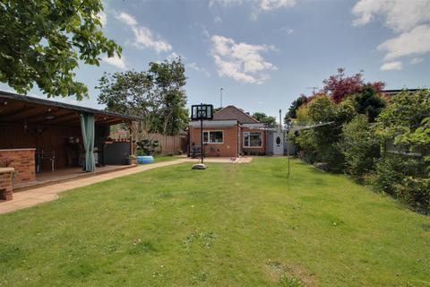 3 bedroom detached bungalow for sale, Upper Brighton Road, Lancing