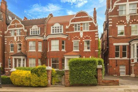 3 bedroom flat to rent, Crediton Hill, West Hampstead, London, NW6