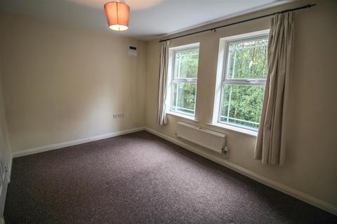2 bedroom flat to rent, Stickledown, Camberley GU16