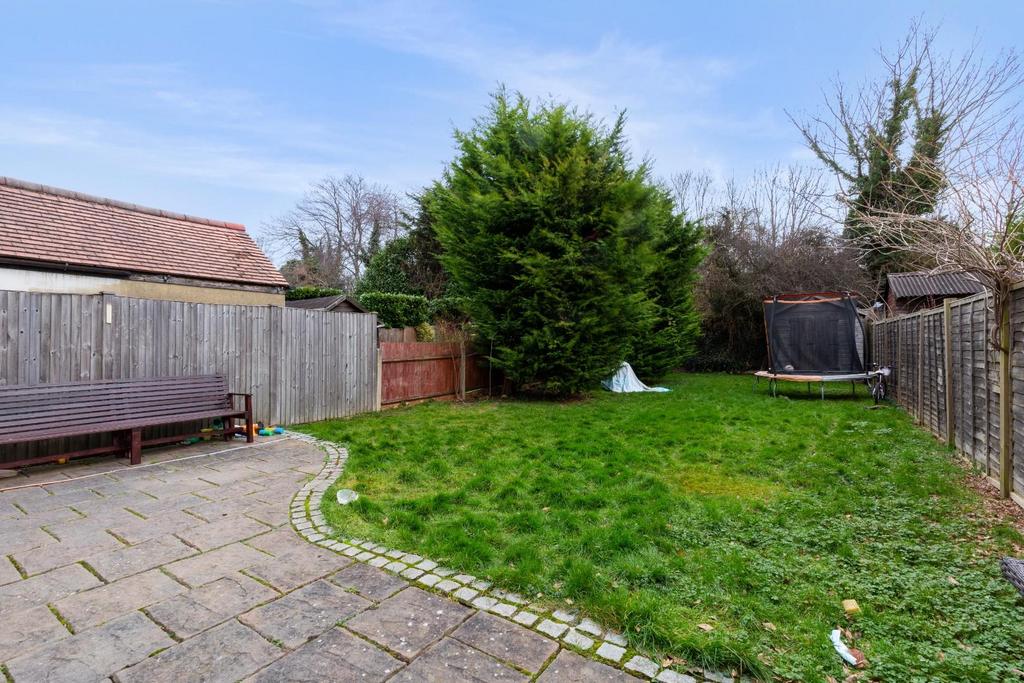 STONELEIGH PARK ROAD 3.jpg