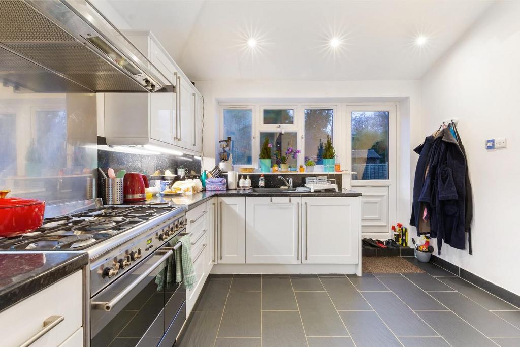 STONELEIGH PARK ROAD 28.jpg