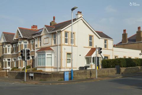 1 bedroom flat to rent, Somerset Road, Douglas, Isle Of Man