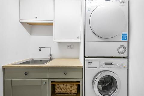 25 Colyton Way, Purley On Thames, Reading, RG8 8BL