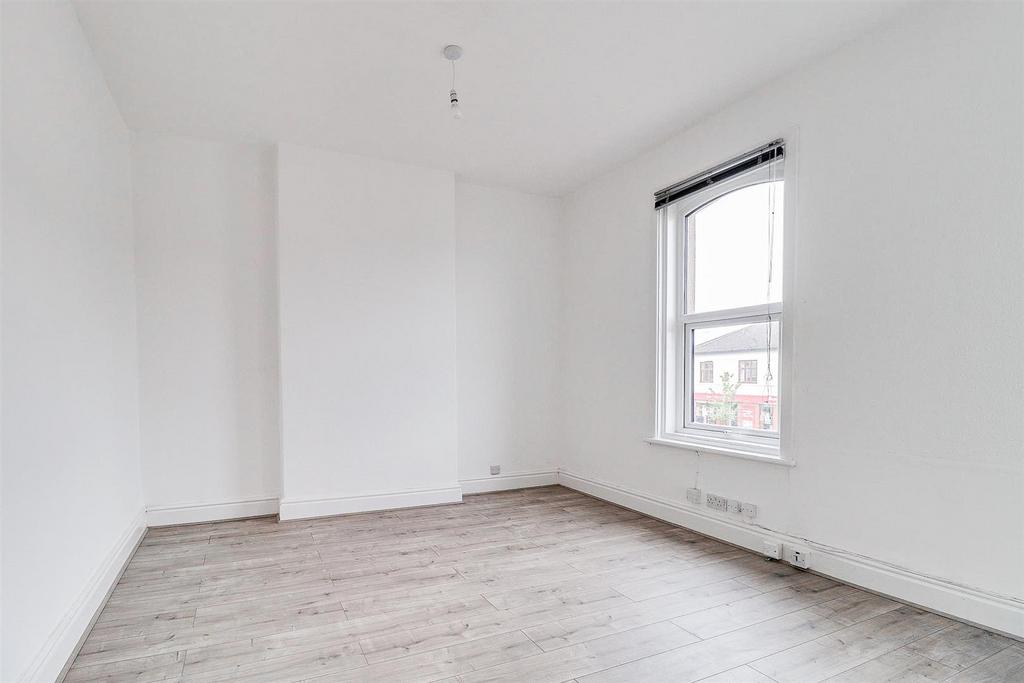 Liverpool Road, Southport PR8 1 bed flat to rent £600 pcm (£138 pw)