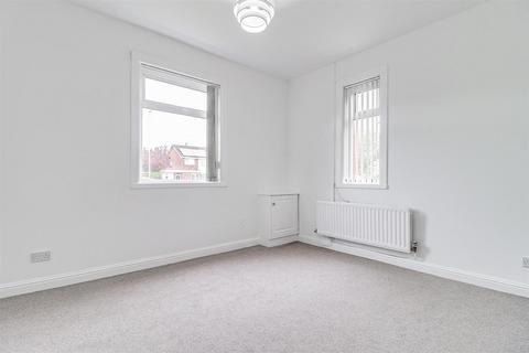 2 bedroom end of terrace house to rent, Pinfold Lane, Southport PR8