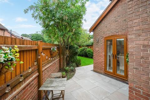 2 Bakehouse Lane, Chadwick End, Solihull, B93 0BS