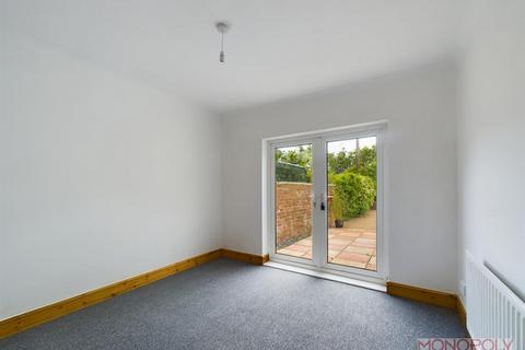 Glendale Croeshowell, Llay, Wrexham, LL12 0NY