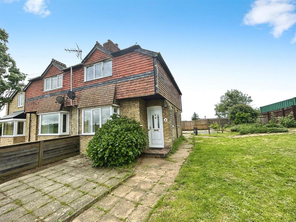 Denstead Lane, Chartham Hatch... 3 bed semidetached house for sale £