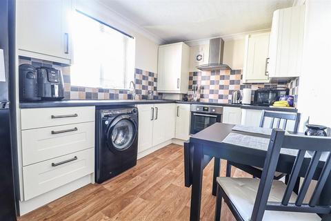 1 bedroom apartment for sale, Meadow View, Southport PR8