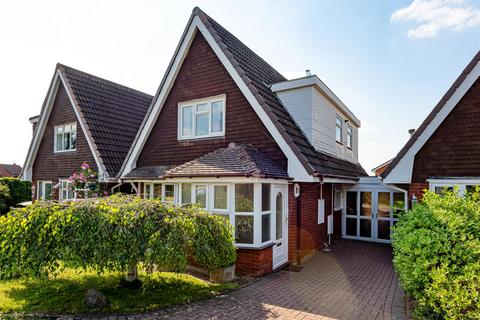 3 bedroom detached house for sale, Chestnut Drive, Wombourne, Wolverhampton