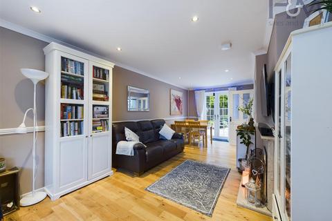 102 Raleigh Crescent, Stevenage, SG2 0ED