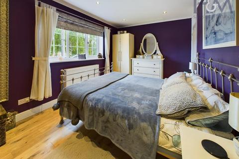 102 Raleigh Crescent, Stevenage, SG2 0ED