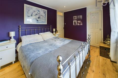 102 Raleigh Crescent, Stevenage, SG2 0ED