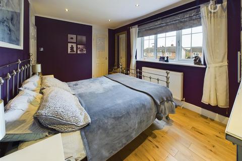 102 Raleigh Crescent, Stevenage, SG2 0ED
