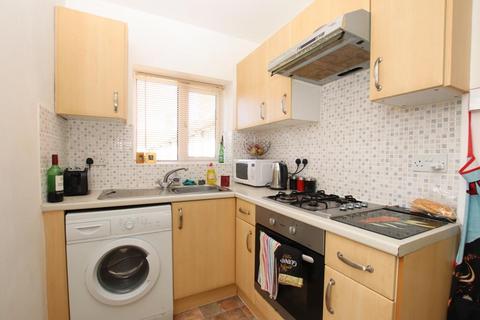 3 bedroom apartment to rent, New Road, West Parley, Ferndown