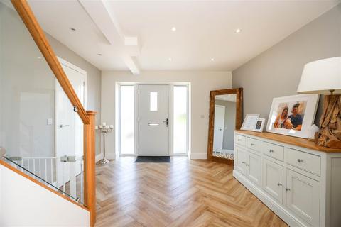 69 Blackberry Drive, Barry, CF62 7JQ