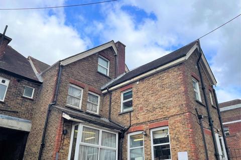 1 bedroom flat to rent, Church Road, Burgess Hill