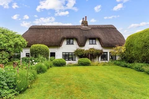 3 bedroom cottage for sale, Main Road, Winterbourne Dauntsey