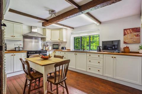 3 bedroom cottage for sale, Winterbourne Dauntsey